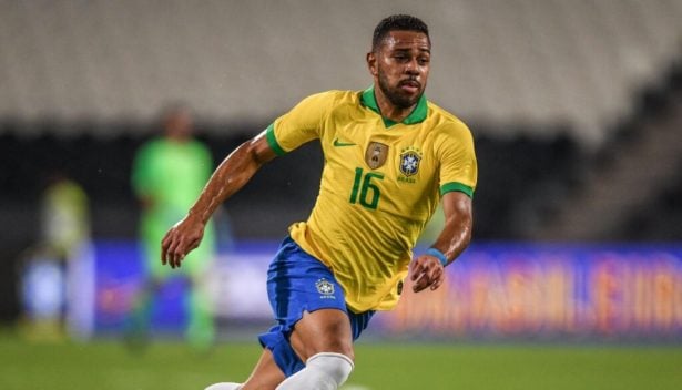 Renan Lodi critica convocação da Seleção e diz que sofre preconceito por jogar na Arábia