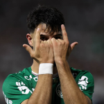 Com arbitragem polêmica, Palmeiras derrota o São Paulo e vai à final do Paulistão