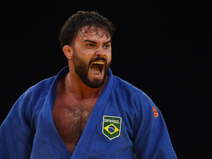 Rafael Macedo venceu na repescagem e se classificou  para disputar o bronze em Paris (Luiza Moraes/COB)