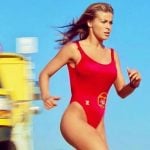 Morre a atriz Pamela Bach, de “Baywatch” e “Knight Rider”, aos 61 anos