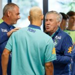 Carlo Ancelotti comanda primeiro treino da Seleção na Granja Comary com elenco desfalcado