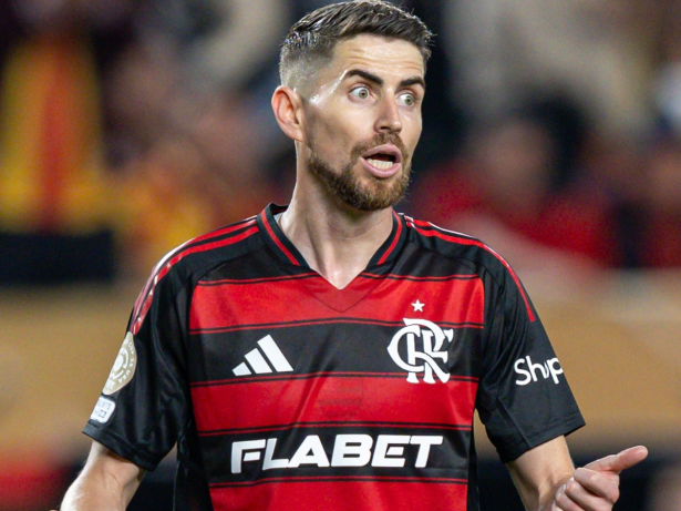 Jorginho revela contato com o Palmeiras antes de fechar com o Flamengo: “Teve conversa”