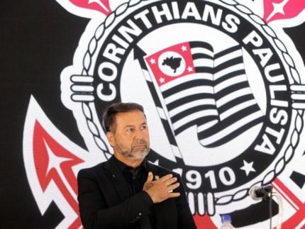 Impeachment no Corinthians: Augusto Melo é destituído do cargo