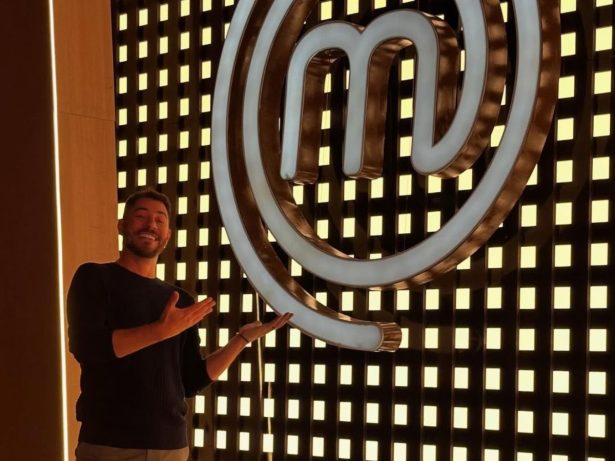 Evaristo Costa posta foto no MasterChef Brasil; saiba qual será sua participação