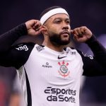 Memphis cobra Corinthians por salários atrasados e sugere não se reapresentar
