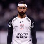 Memphis Depay nega polêmicas no Corinthians e promete pronunciamento