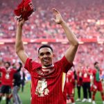 Real Madrid acerta com Alexander-Arnold e paga multa para tê-lo antes do Mundial