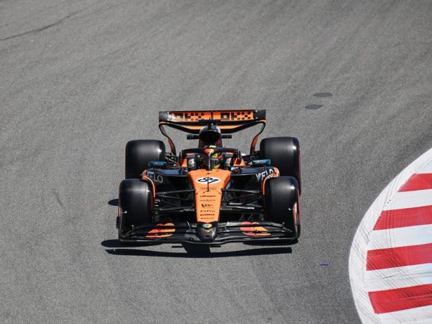 Piastri lidera segundo treino livre do GP da Espanha de Fórmula 1; Bortoleto é 17º