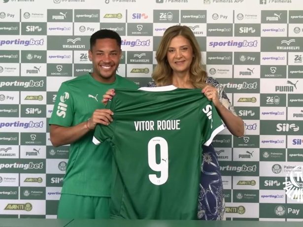 Palmeiras apresenta Vitor Roque na Academia de Futebol