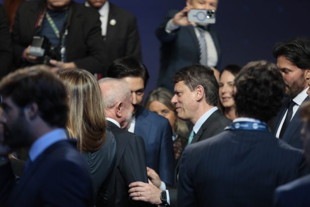 Climão e leitura política no lançamento do SBT News
