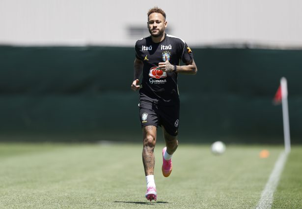 Mesmo voltando aos treinos, Neymar ainda não joga contra o Haiti
