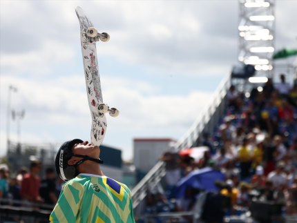 Augusto Akio, o "Japinha"levou a medalha de bronze para o Brasil no skate park (Luiza Moraes/COB)