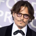 Criminosos tentam se passar por Johnny Depp e ele vai às redes sociais fazer o alerta