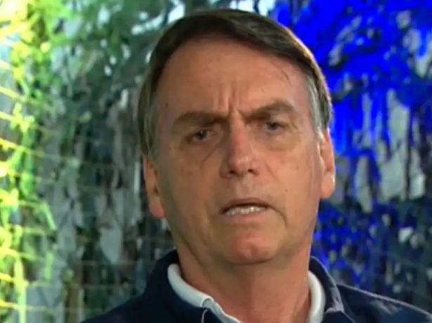 Jair Bolsonaro deixa a PF para realizar cirurgia na hérnia em Brasília