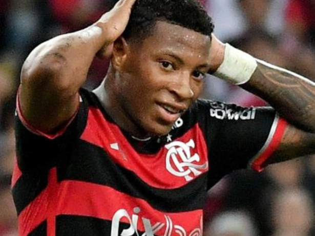 Sem liberação médica, Plata é convocado e Flamengo cobra federação do Equador