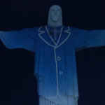Cristo Redentor “se veste” de Silvio Santos em homenagem ao apresentador no Rio