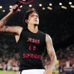 Pedro volta ao Flamengo, marca gol e garante vitória no clássico