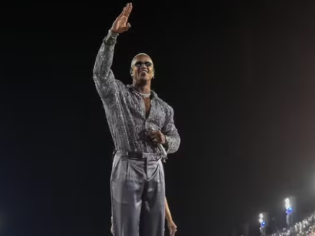Nevou na Sapucaí: Léo Santana muda cabelo para celebrar a Viradouro e homenagear Lore