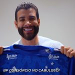 Torcedor do Cruzeiro, Gusttavo Lima anuncia novo patrocinador do clube