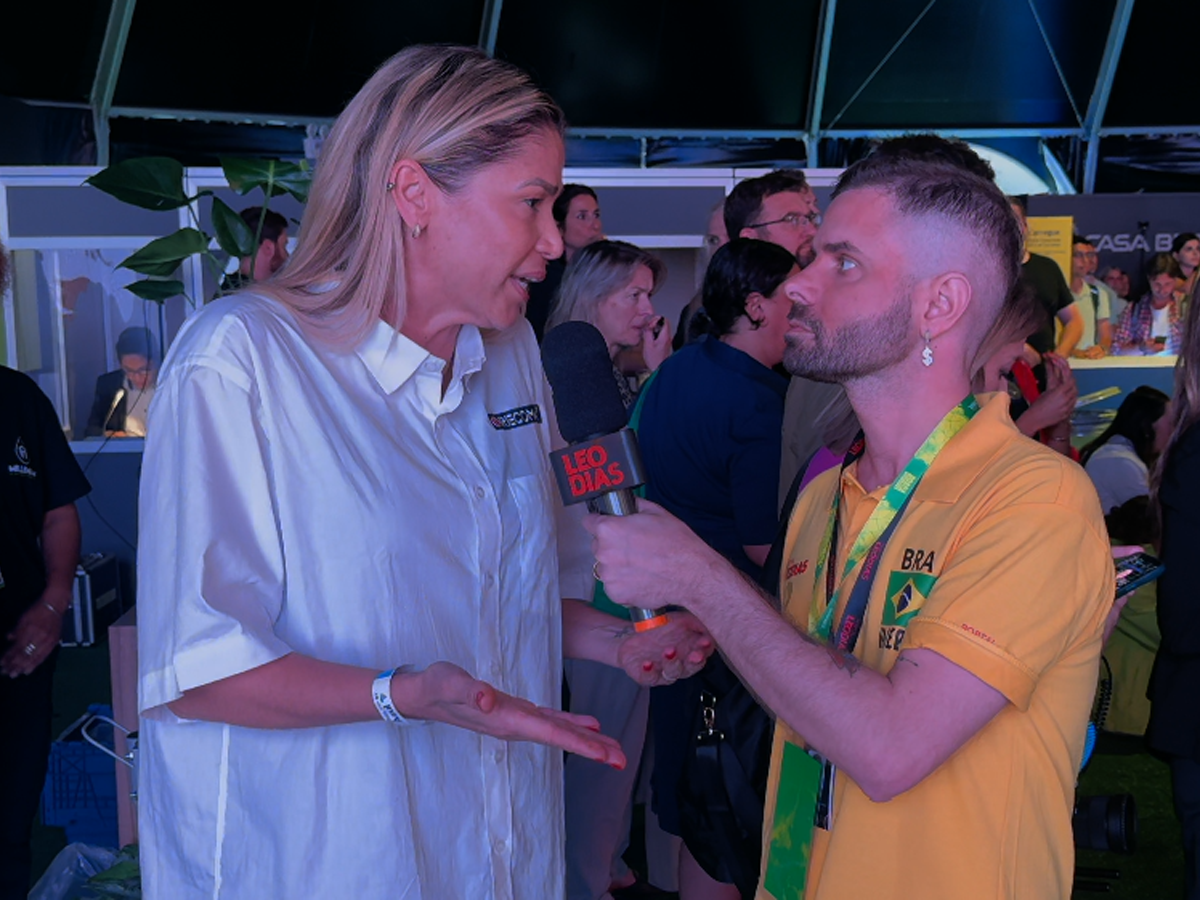 Erika Coimbra, ex-atleta do vôlei feminino, deu entrevista ao portal LeoDias direto da Casa Brasil, na Vila Olímpica de Paris (Reprodução)