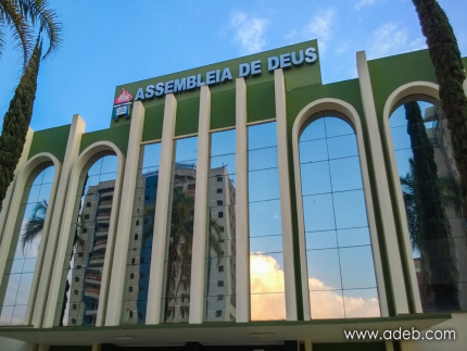 Assembleia de Deus de Brasília (Adeb)