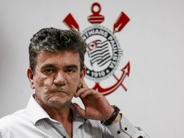 Andrés Sanchez admite gastos em cartão de crédito do Corinthians e promete reembolso