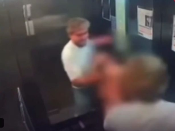 Câmeras de segurança flagram turista americano espancando namorada em elevador no RJ