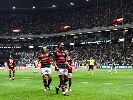 O Flamengo venceu o Atlético-MG na Arena MRV, por 4 a 2, pela 14ª rodada do Brasileirão (Gilvan de Souza/Flamengo)