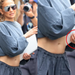 Jennifer Lopez é vista de aliança em meio a rumores de divórcio com Ben Affleck