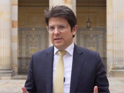 Candidato à presidência da Colômbia é baleado durante atentado