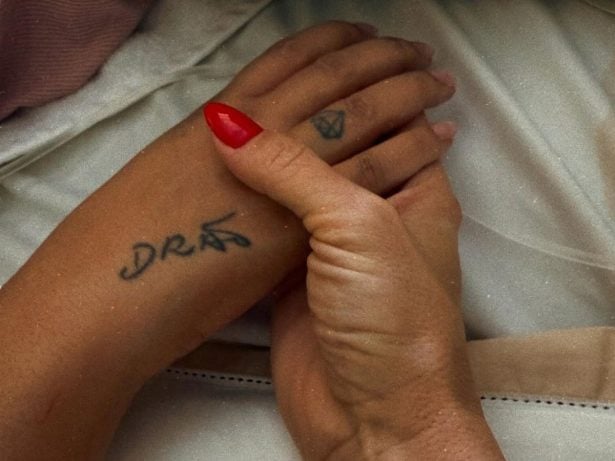 “Nossa conexão me chamou!”: Carolina Dieckmann se despede após últimos dias ao lado da amiga