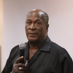 Morre John Amos, de “Um Príncipe em Nova York”, aos 84 anos