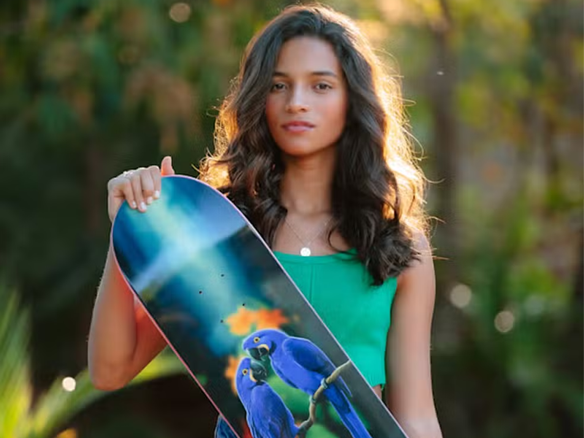 Rayssa Leal apresentou o design personalizado de seu skate, que busca a conscientização para os cuidados com a natureza (Divulgação/COI)