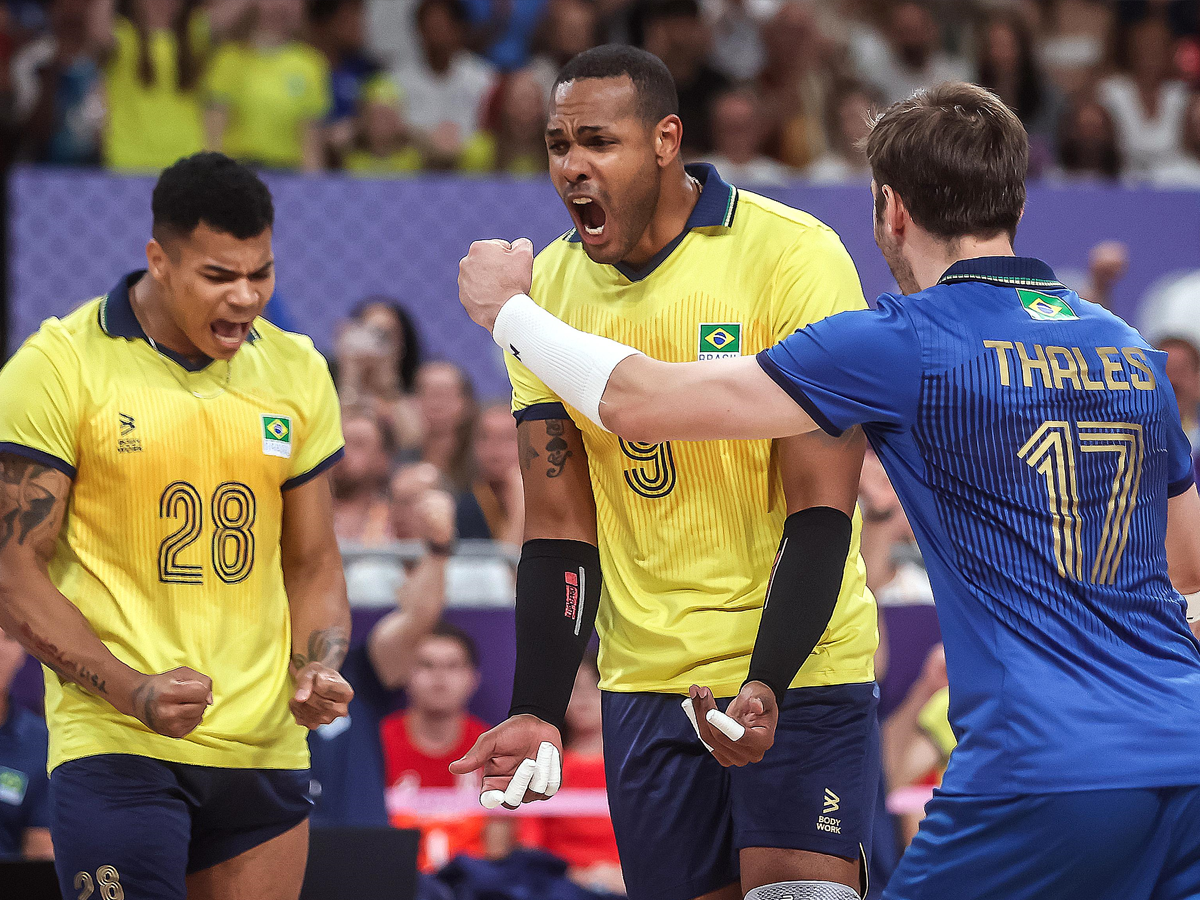 Brasil enfrentou os Estados Unidos pelas quartas de final do torneio masculino de vôlei (Gaspar Nóbrega/COB)