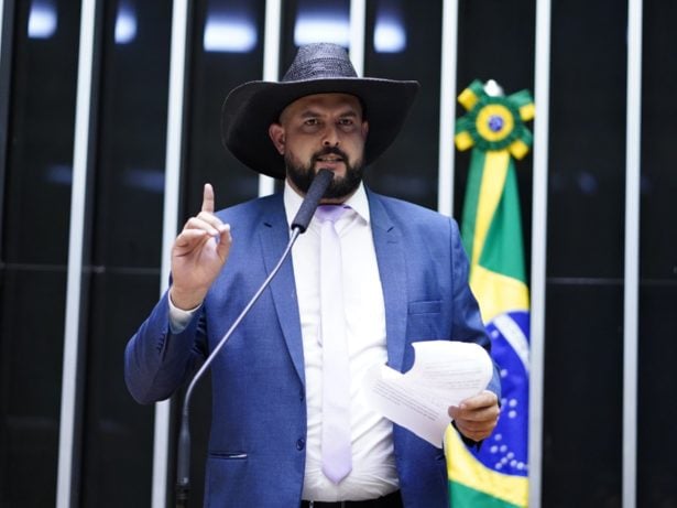 Justiça decreta prisão do deputado Zé Trovão por dívida de pensão