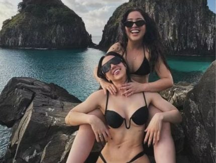 Mari Fernandez aparece em foto com Julia Ribeiro e aumenta especulações de namoro