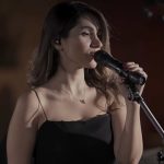 Cantora do Irã é condenada a 74 chibatadas; saiba o motivo