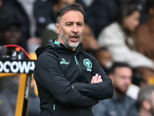 Ex-Corinthians e Flamengo, Vítor Pereira vira favorito para assumir clube da Premier League