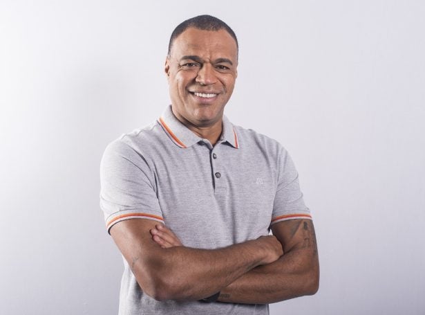 Denílson fecha contrato com a Globo e SporTV