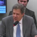 Haddad cobra fim de articulações nos EUA a deputados da direita: “Liga pro Eduardo, é o pedido da Fazenda”
