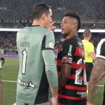 Bruno Henrique diz que Gatito o agrediu após clássico contra Botafogo: “Covarde”