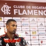 Mais caro da história do Flamengo, Samuel Lino comenta pressão após alto investimento
