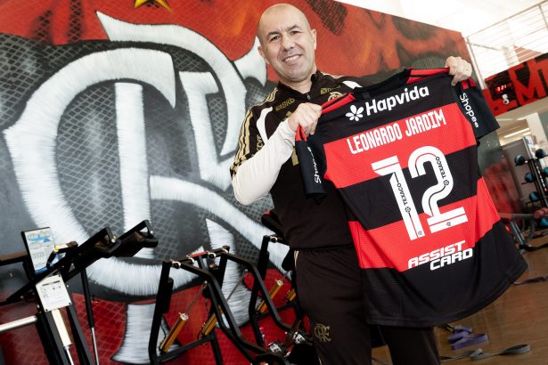 Leonardo Jardim admite ter sido “ingênuo” ao afirmar que só treinaria o Cruzeiro no Brasil