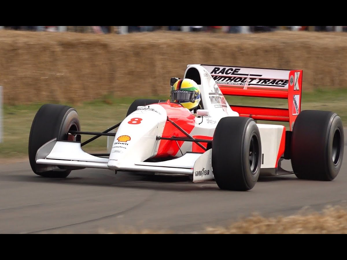 Sebastian Vettel na McLaren usada por Senna em 1993. Foto: Reprodução