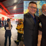 Bombeiros reforçam buscas por helicóptero que levava Rick e Bruno Avelar em SC