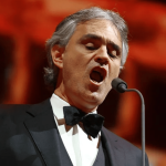 Andrea Bocelli detalha acidente que o fez ficar cego