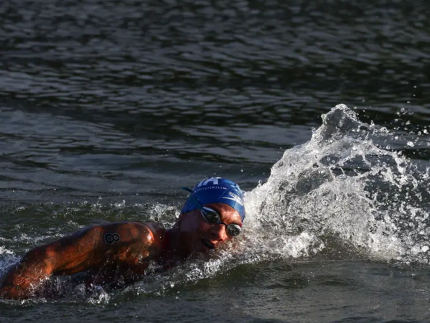 Ana Marcela terminou em 4º na maratona aquática (Luiza Moraes/COB)