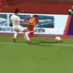 Lance desleal no futebol chinês deixa jogador com risco de paraplegia. Saiba mais!