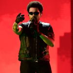 Crítica: The Weeknd faz show eletrizante no Rio, mas ignora clima da cidade com pirotecnia