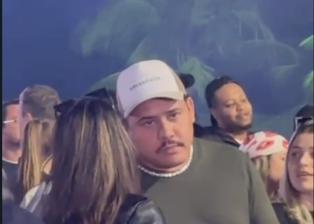 Na pista pra negócio, Lucas Buda é visto xavecando ao pé do ouvido em festa no RJ